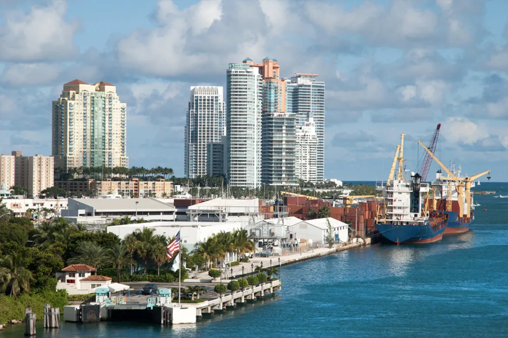 Can a Foreigner Buy a House or Property in Miami?