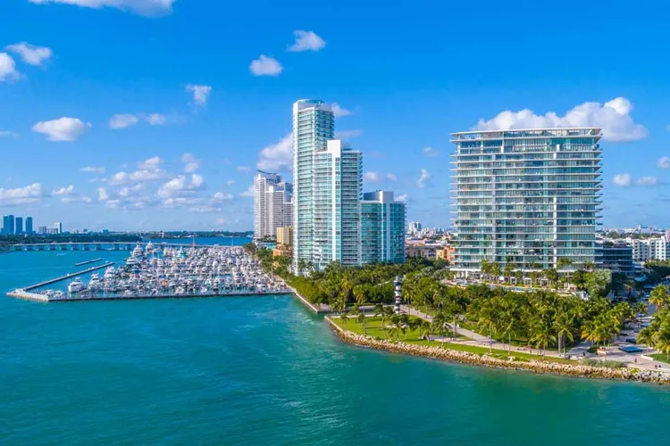 Where to Live: Edgewater Miami vs South Beach