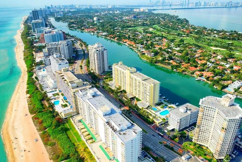 Las playas de Miami: South Beach vs. Mid Beach vs. North Beach