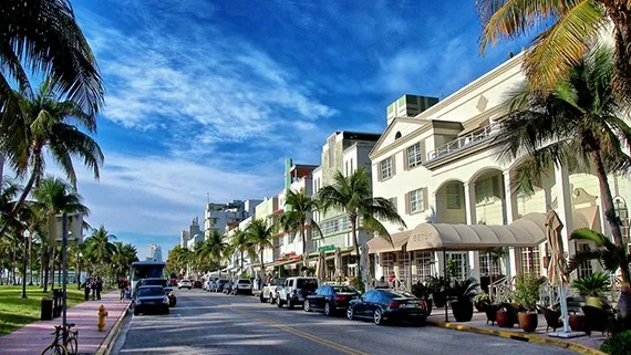 Miami Beach Commissioners May Soon Approve an Ocean Drive Clean-Up Plan