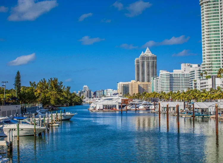 Q2 2023 Miami Beach Luxury Condo Market Report: Housing Market Stable