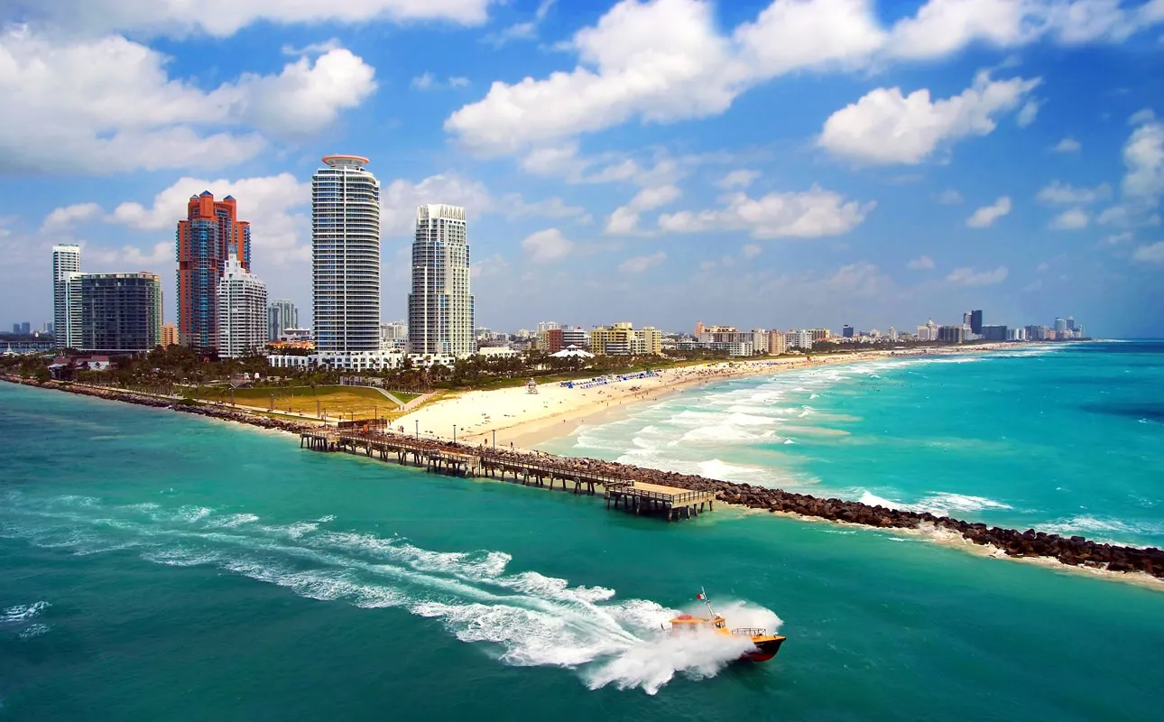 Top 6 Reasons to Move To Miami Beach instead of Downtown