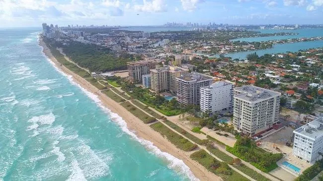 Why Do New Yorkers Love Miami So Much?