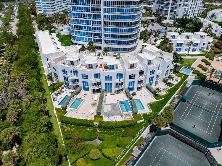 Continuum I South image #7