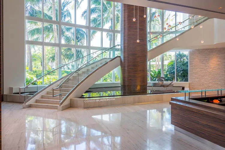 Continuum I South image #13