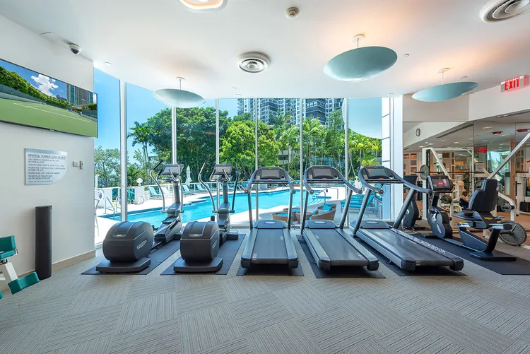 Bristol Tower Condominium image #8