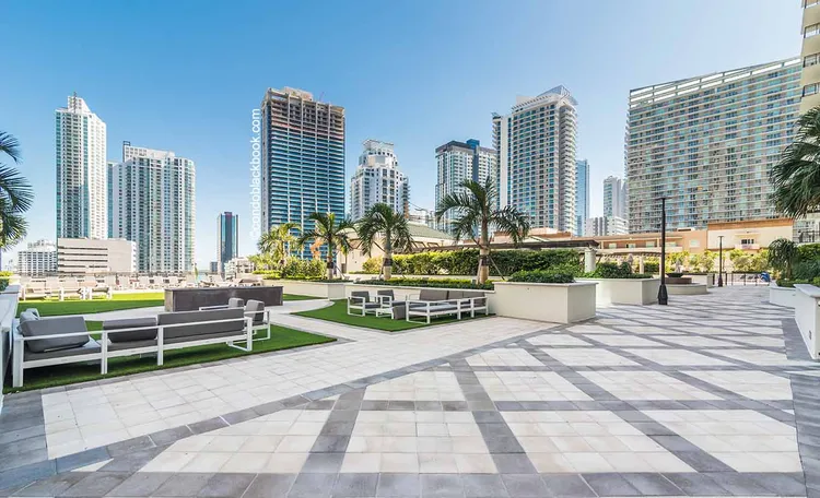 Nine at Mary Brickell Village image #23