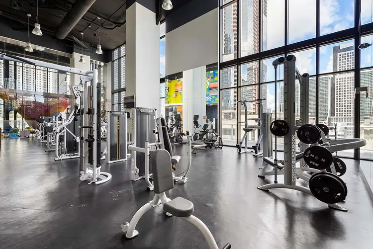 1010 Brickell image #10