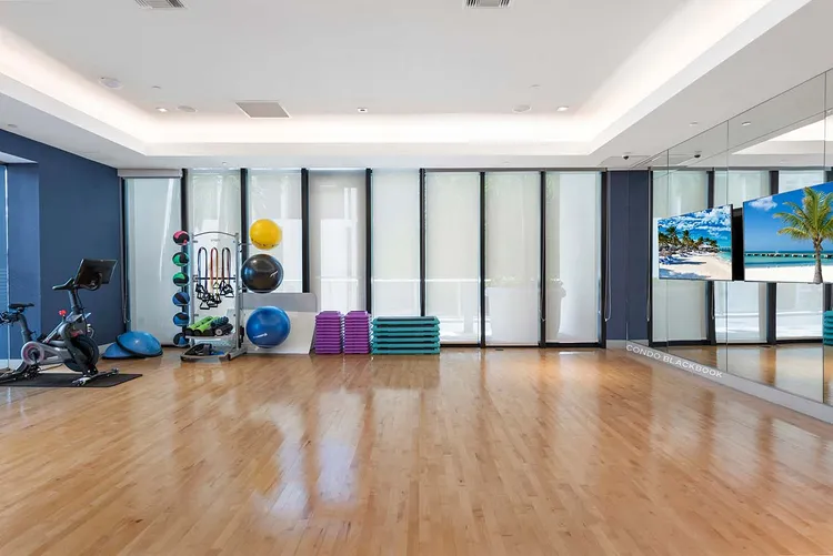 1010 Brickell image #11