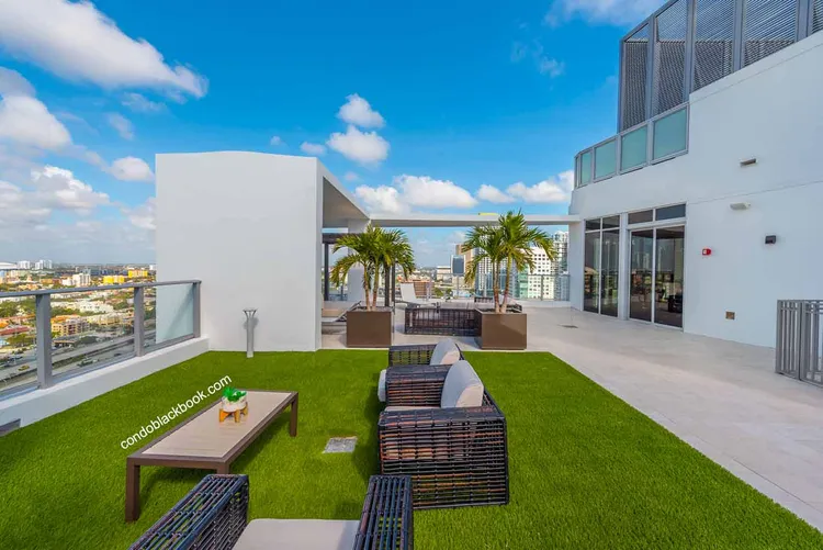 Brickell Ten image #12