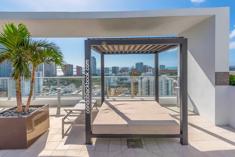 Brickell Ten image #13