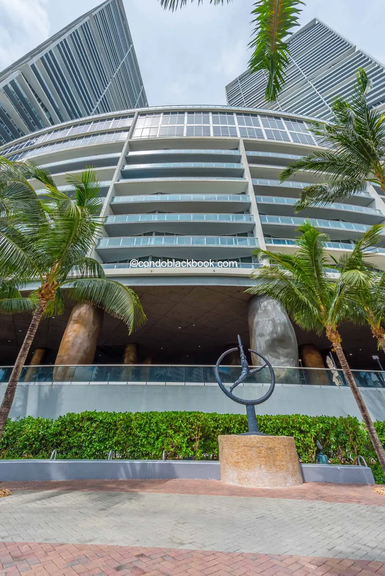 Icon Brickell II image #12