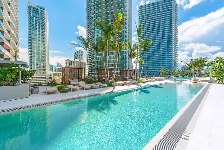 One Paraiso image #19