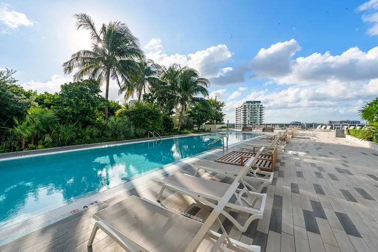 Aria on the Bay image #13