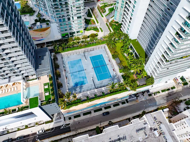 Gran Paraiso image #3