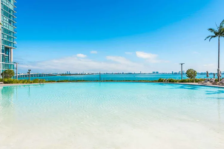 Gran Paraiso image #22