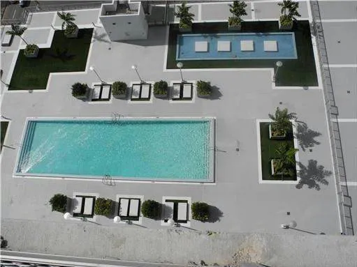 Neo Vertika image #6