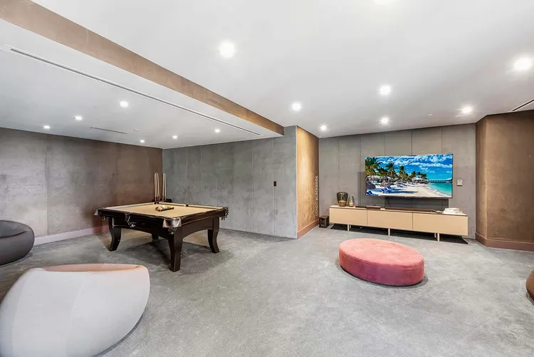 Reach Brickell City Centre image #11