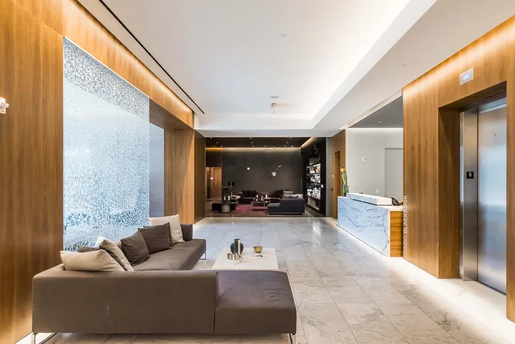 Reach Brickell City Centre image #12