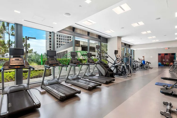 Reach Brickell City Centre image #22