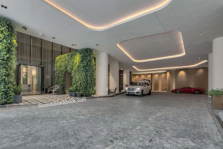 SLS Lux Brickell image #30