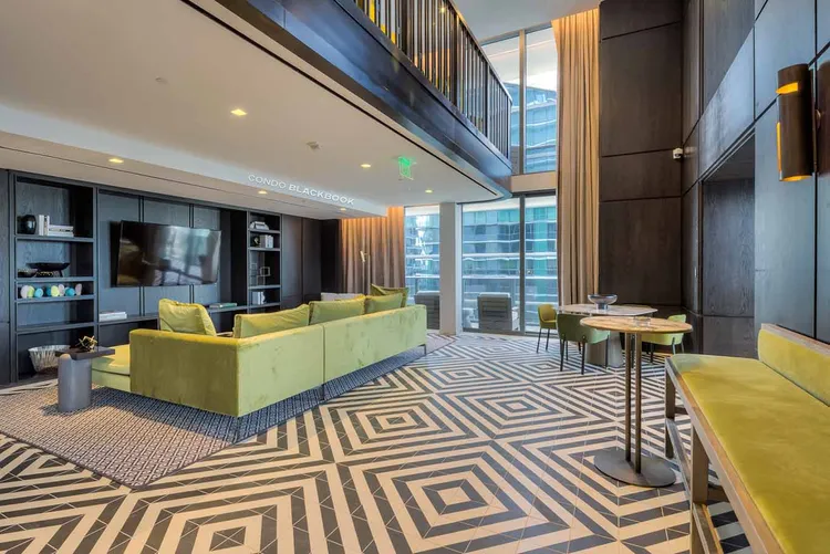 SLS Lux Brickell image #18