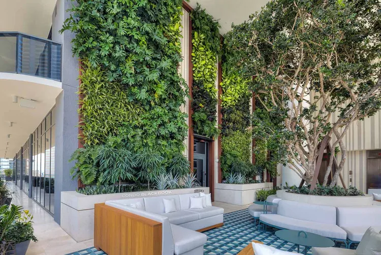 SLS Lux Brickell image #22