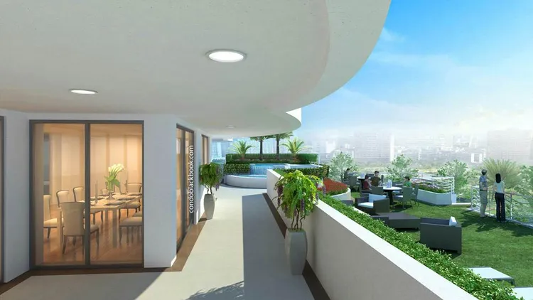 The Wave on Bayshore image #3