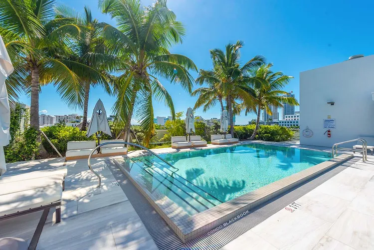 Louver House image #9