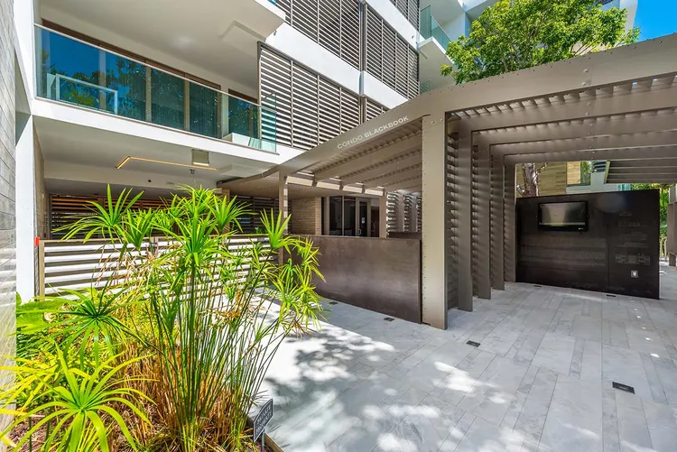 Louver House image #11