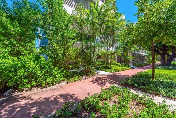 Louver House image #13