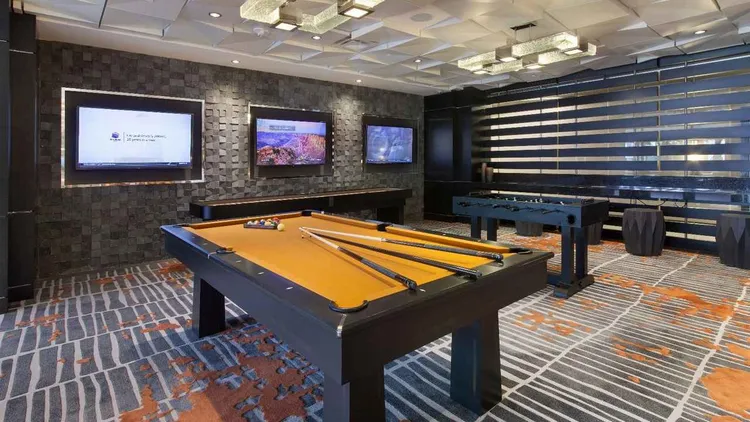 Monarc at Met 3 image #14