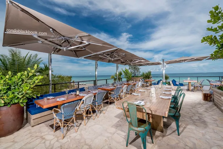 Hyde Beach House image #15