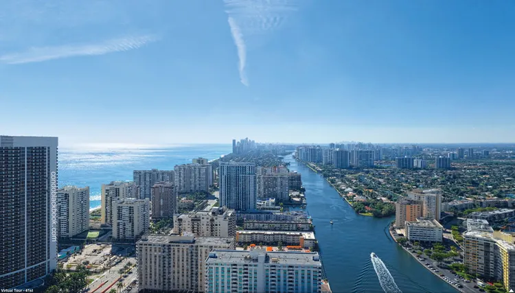 Hyde Beach House image #18