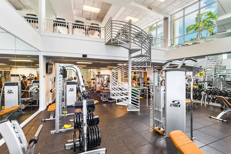 Three Tequesta Point image #10