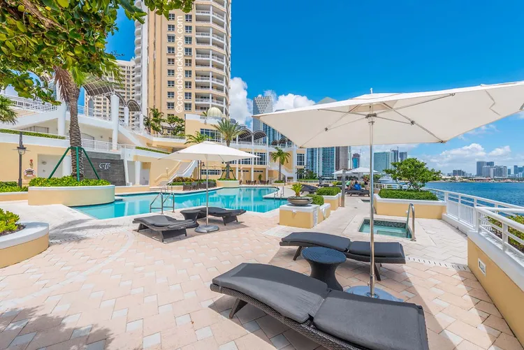 Three Tequesta Point image #18