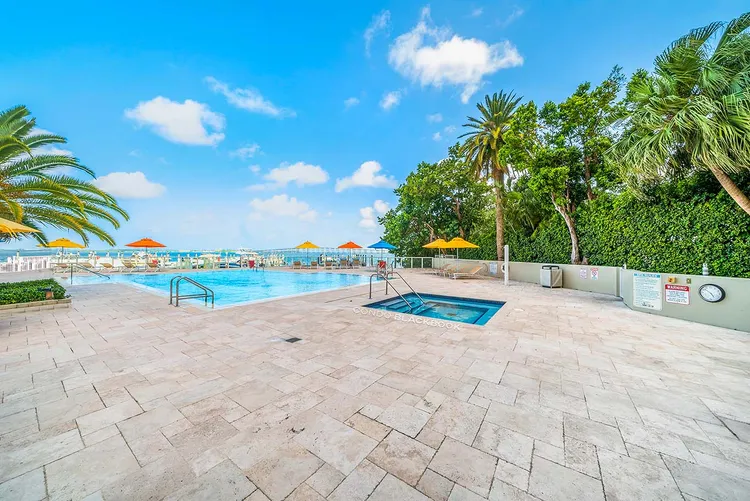 Villa Regina Condo image #7