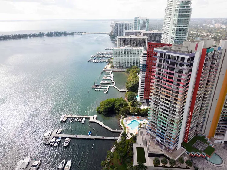 Villa Regina Condo image #12