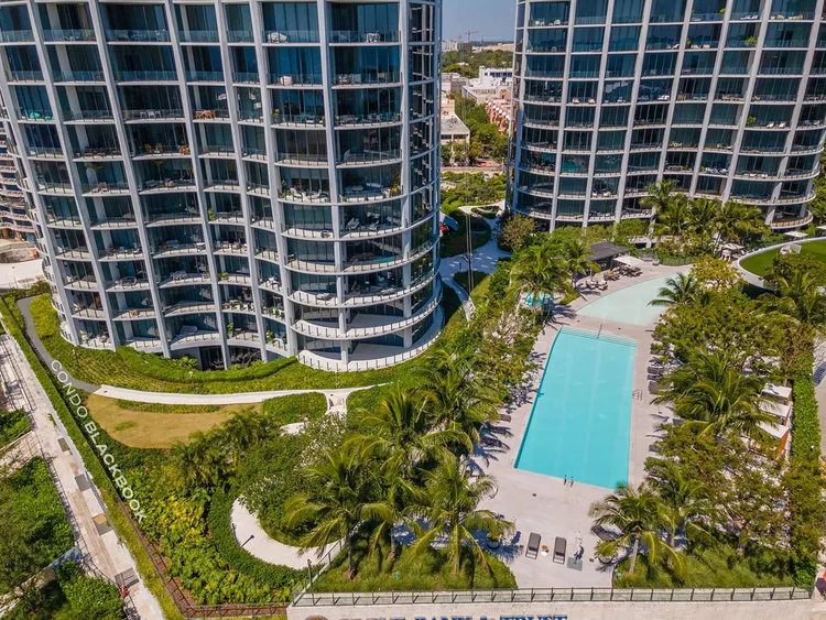 Two Park Grove image #6