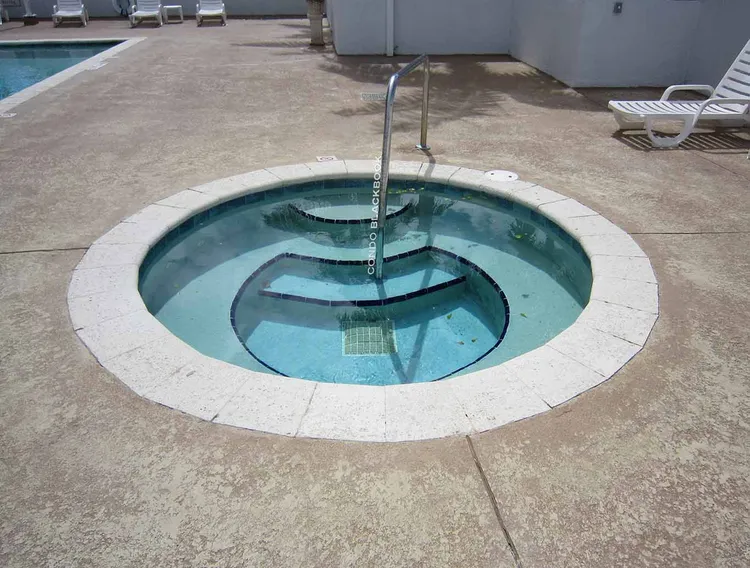 1800 Biscayne Plaza image #15