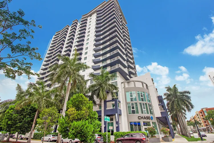 1800 Biscayne Plaza image #19