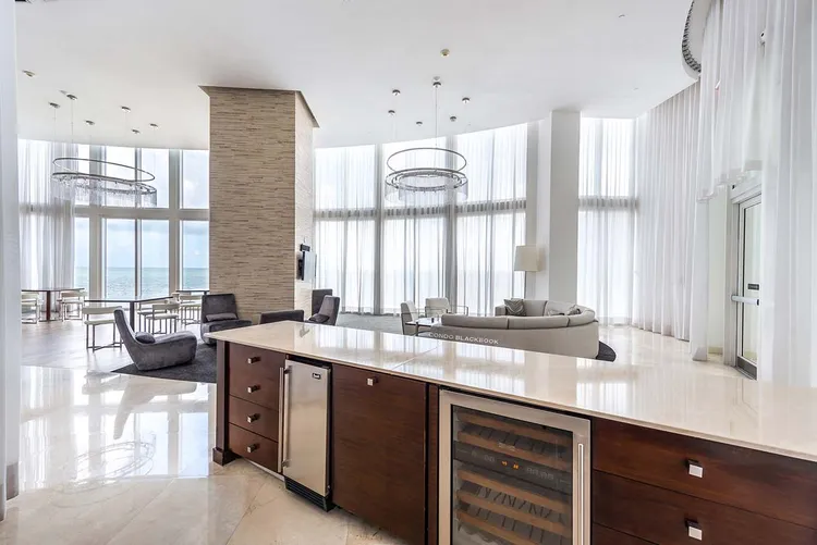 Trump Tower 1 image #6