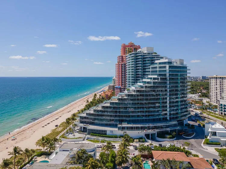 Auberge Beach Residences & Spa image #10