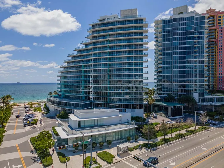 Auberge Beach Residences & Spa image #12