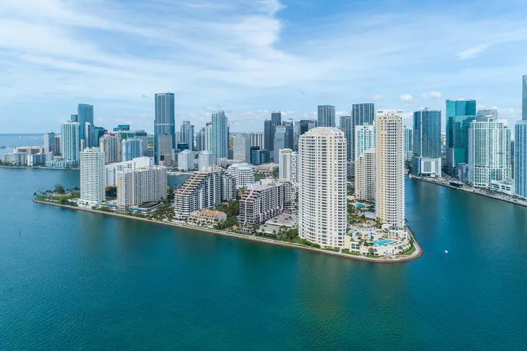 Two Tequesta Point image #2