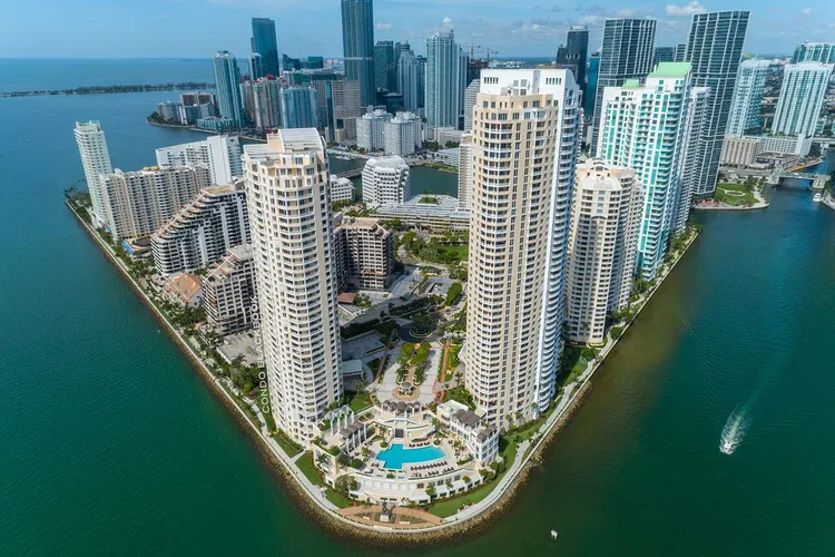 Two Tequesta Point image #3