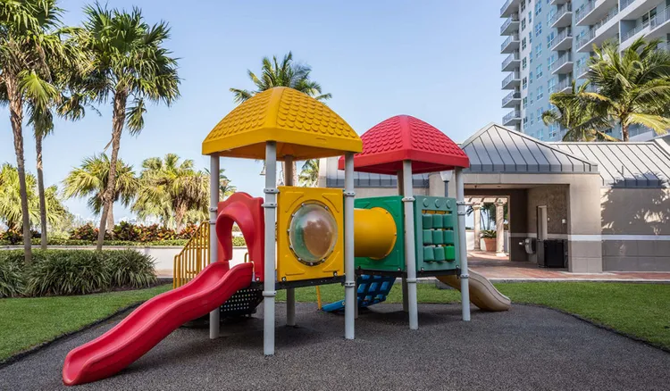 Yacht Club at Brickell image #6