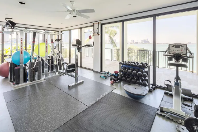 Venetian Isle Condo image #8