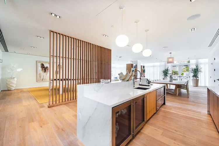 Tiffany House image #10