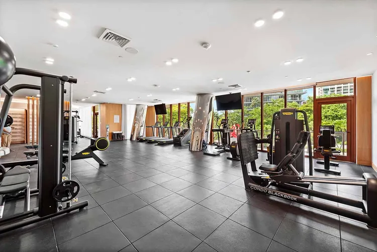 Mr. C Residences Bayshore Tower image #9